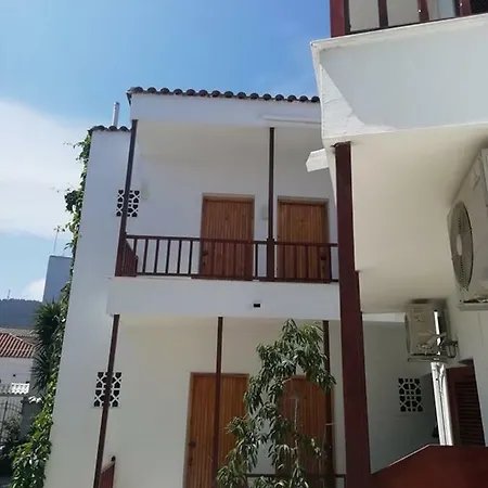 Pothos Отель
