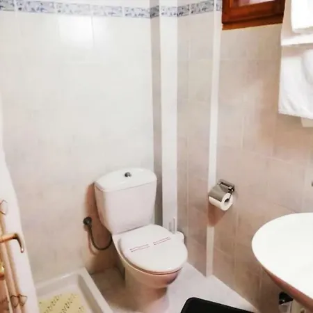 Noera 3* Skiathos stad